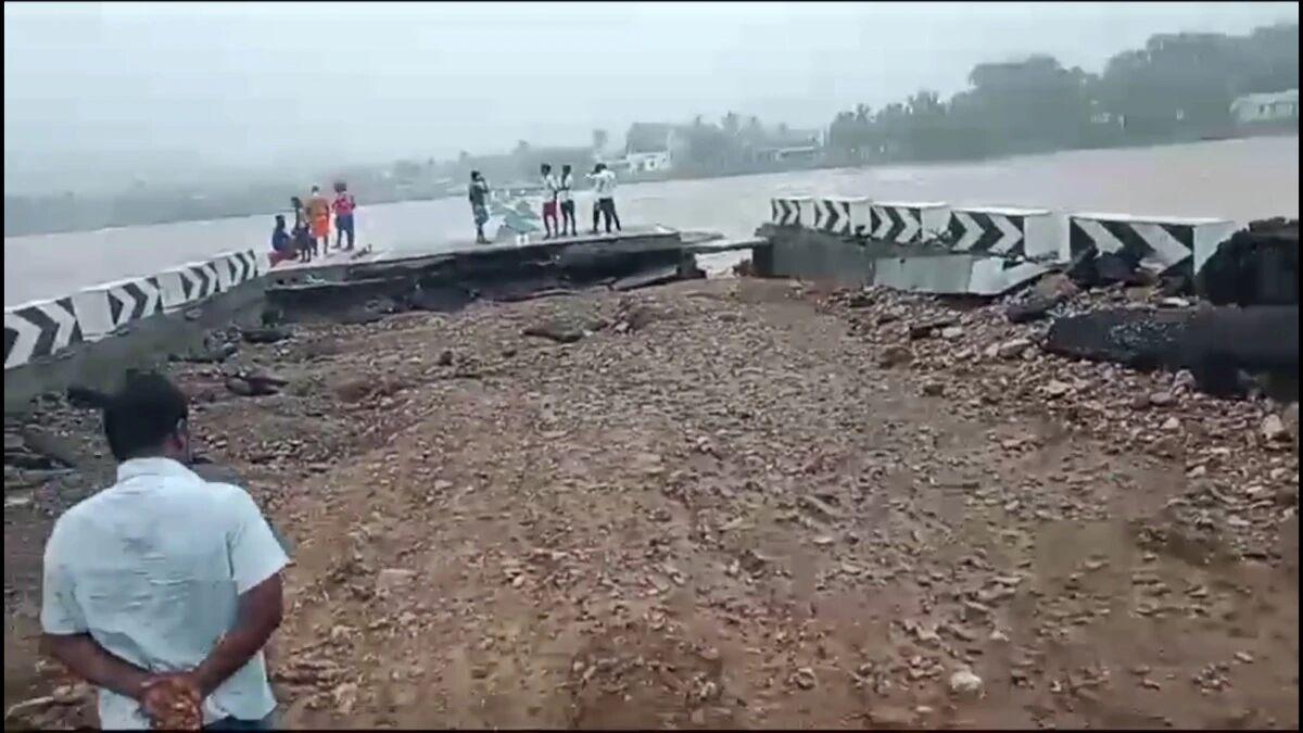 Tiruvannamalai State Highway Bridge Collapse — photo 2