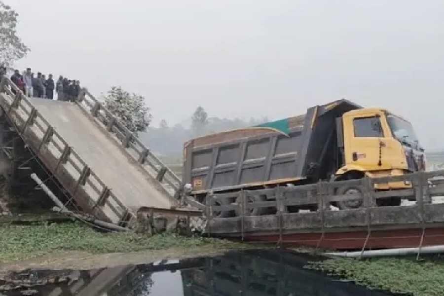 1960s Bridge Over Gurgaon Canal Collapses Under Truck Traffic