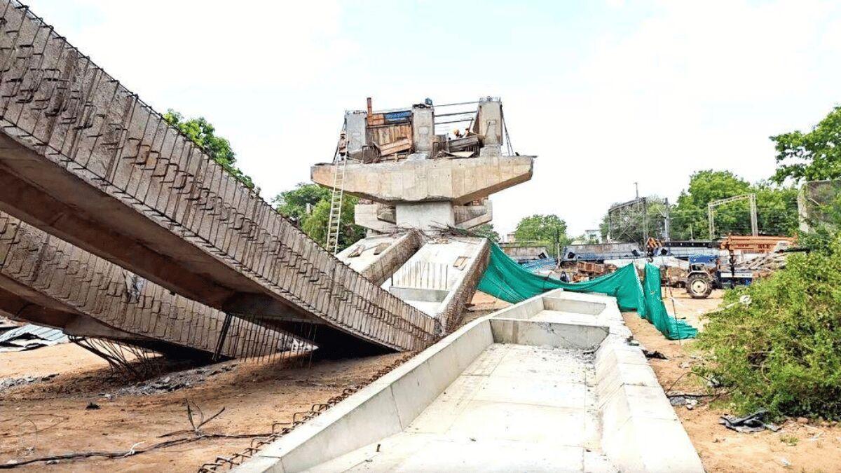 Adas Railway Overbridge Collapse — photo 2