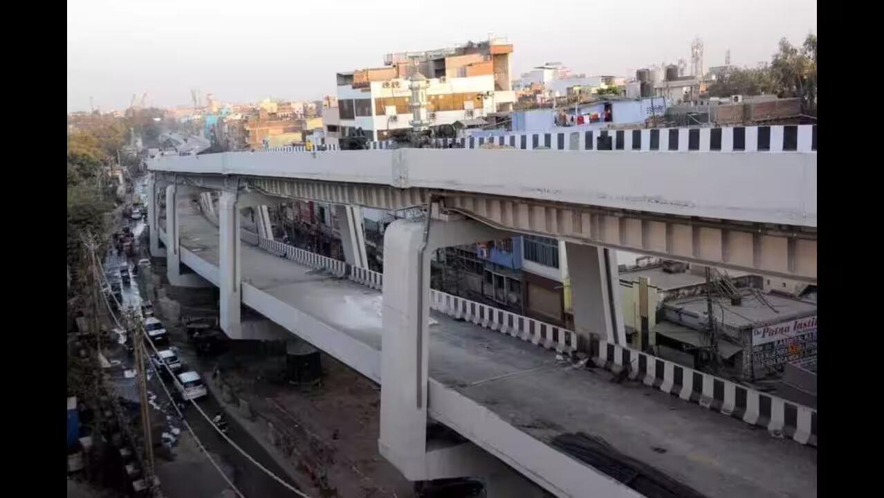 Ashoka Rajpath Double-Decker Flyover Cracks