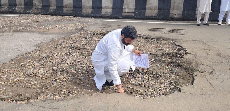 Daburji Flyover — Deteriorating a Few Years After Construction