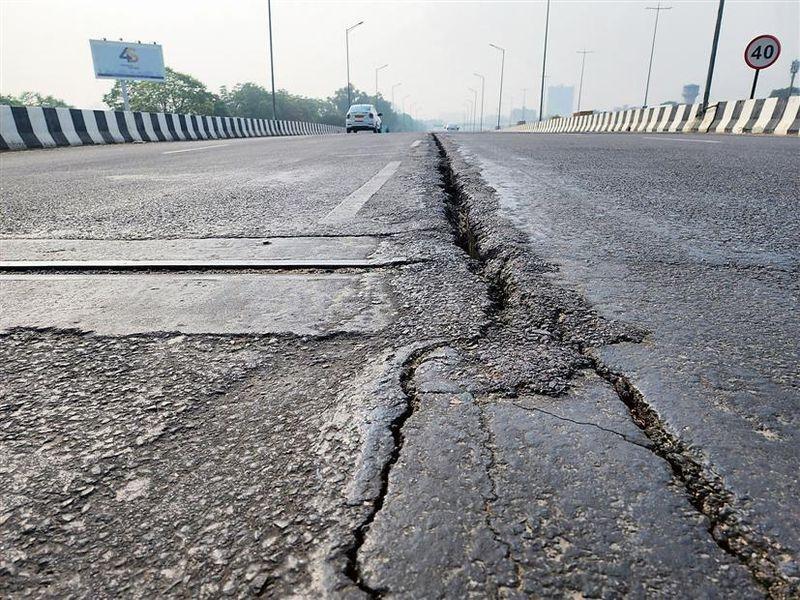 IFFCO Chowk flyover crack