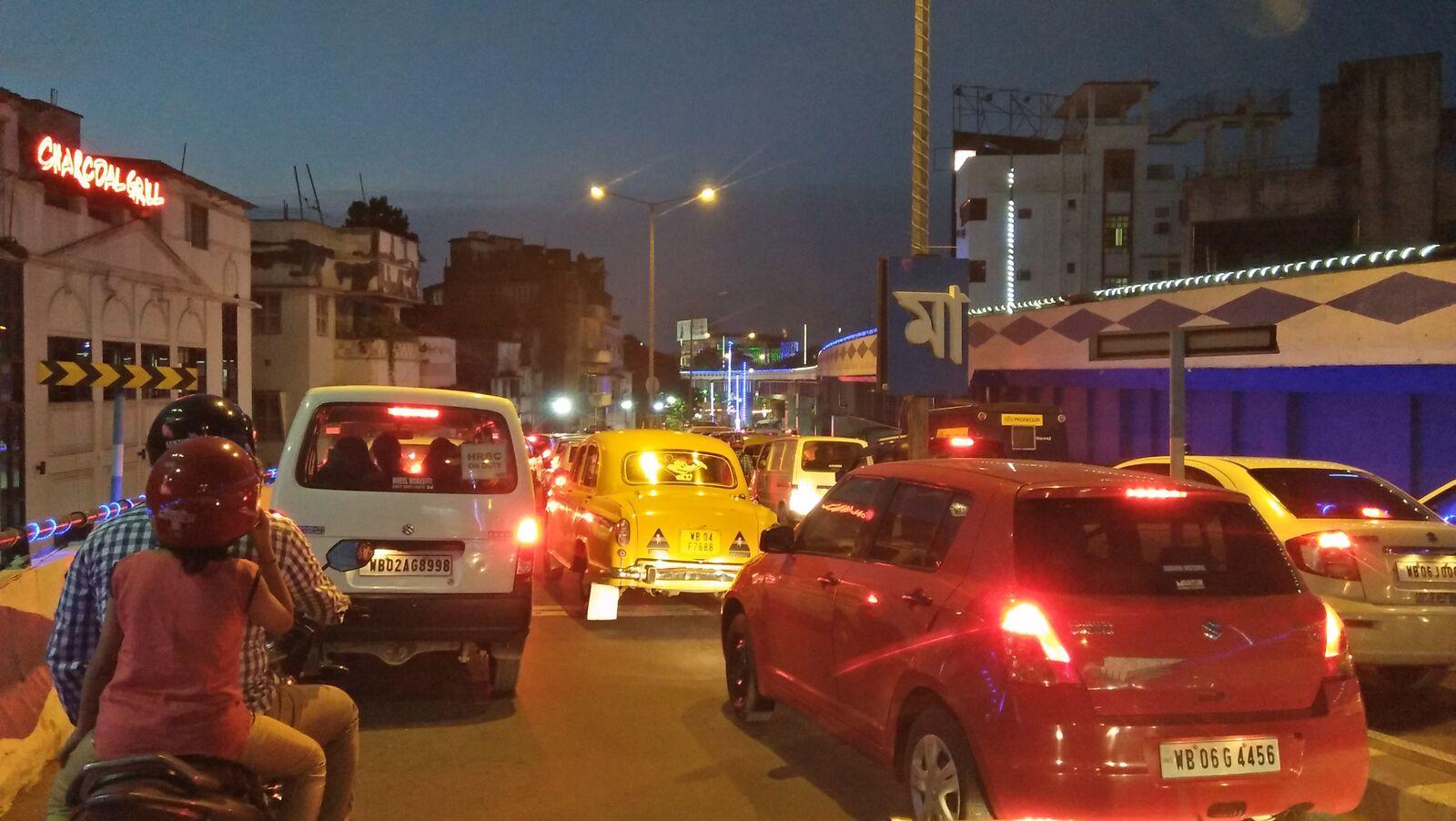 Maa Flyover — Decade-Long Delay, Cost Overrun and Chaotic Partial Opening — photo 3