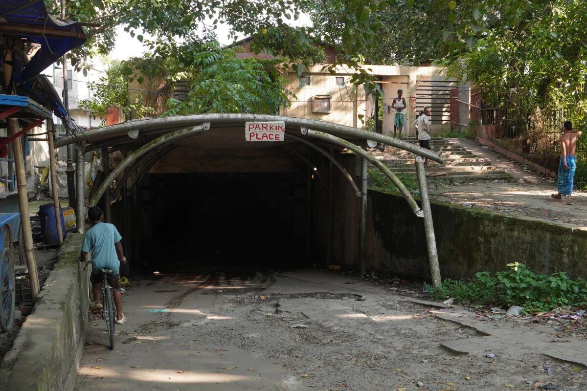 Nehru Park underground parking & food court